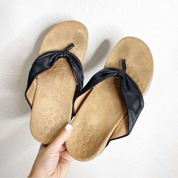Vionic Black Flip Flop Comfort Sandals Size 7 - Picture 1 of 3